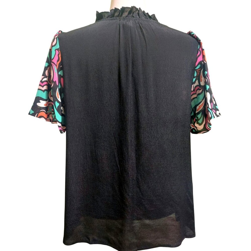 NWT Voy Women's Black Top W/ Colorful Abstract Sleeves Size Small - Picture 4 of 8